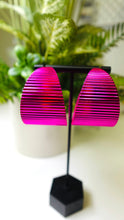 Load image into Gallery viewer, Hot Pink Retro Earrings